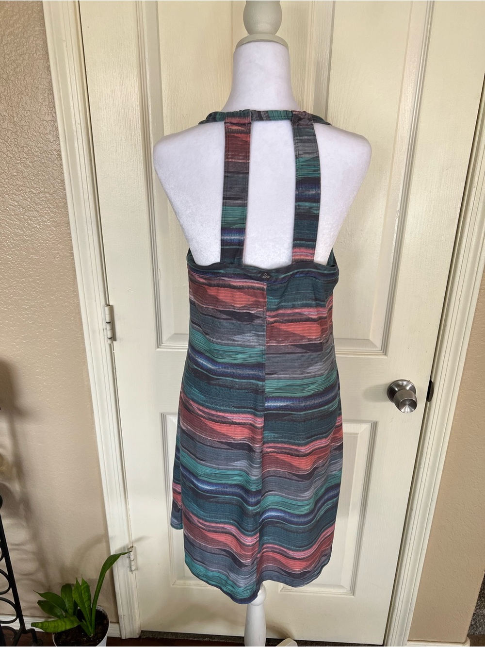 prAna Striped Athletic Dress Built In Shelf Bra Racerback Size Large - Picture 8 of 9